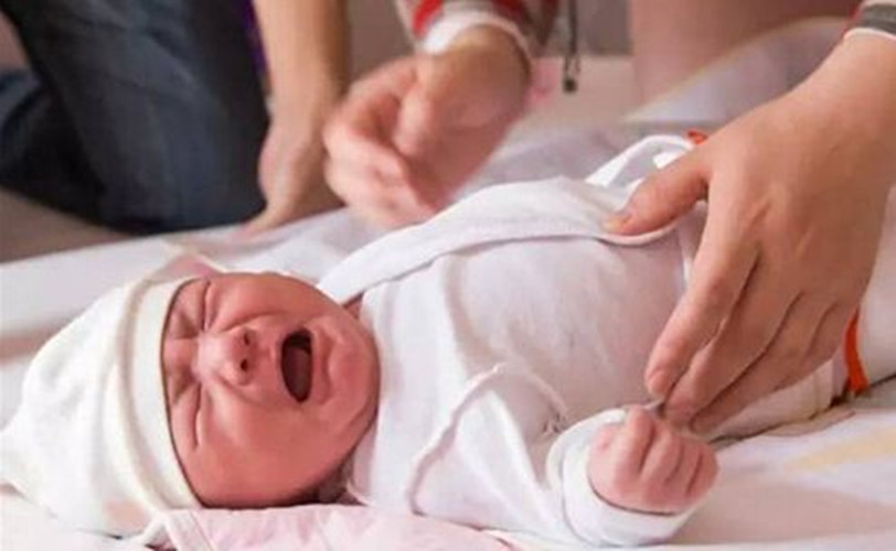 嬰兒母乳性腹瀉應謹防寶寶脫水