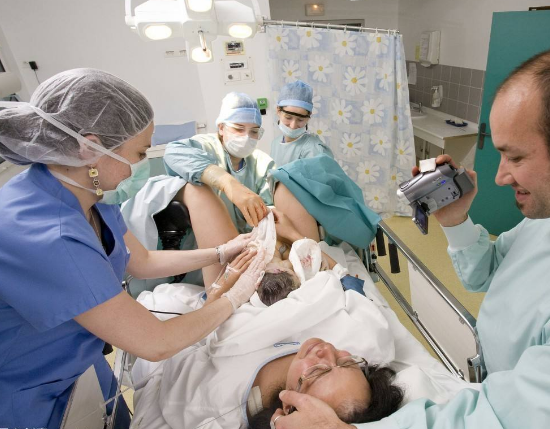 剖腹產手術 (62) 