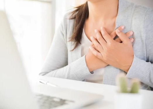 乳腺炎早期症狀