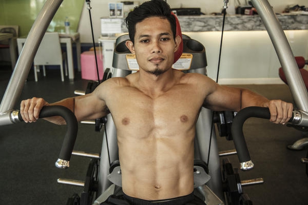 男生胸部突出 (9) 