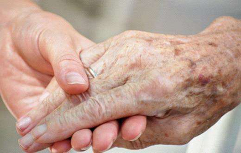 如何去除手部老年斑
