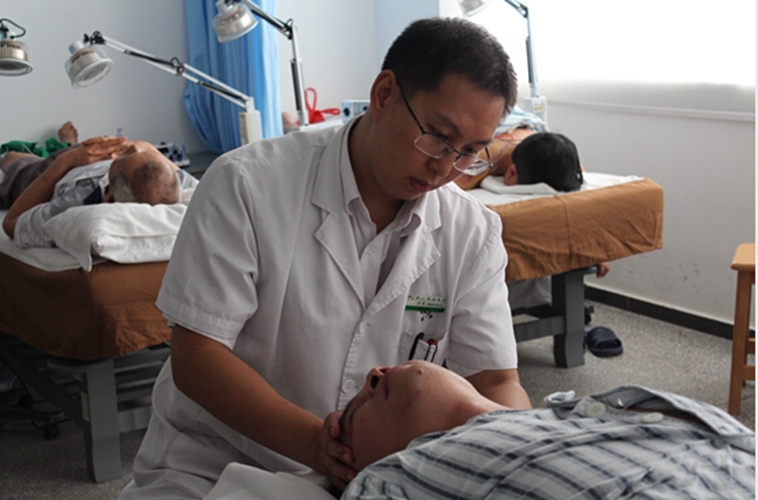 預防阿爾茨海默病按摩