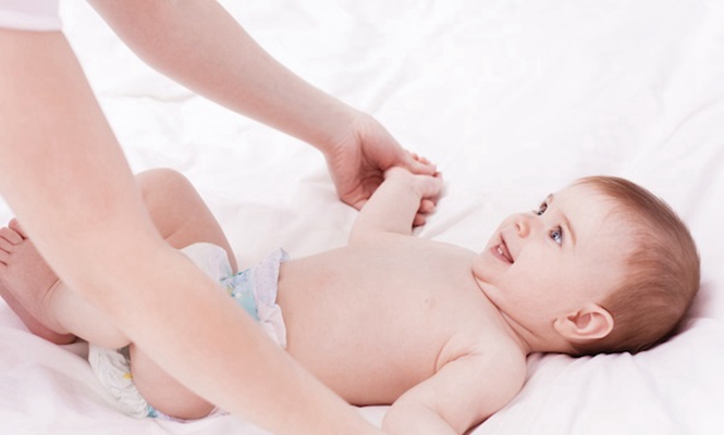 寶寶肚子脹氣按摩圖 (45) 