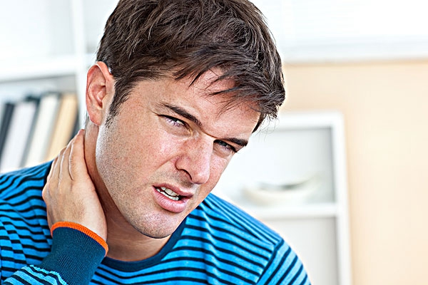 枕大神經痛 (48) 