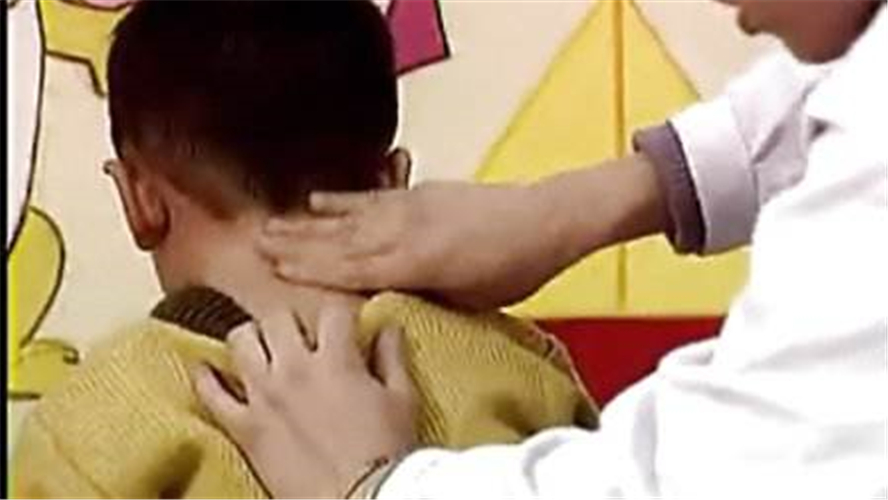 小兒推拿治療慢性支氣管炎