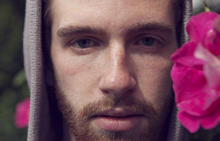 男人臉上長斑的