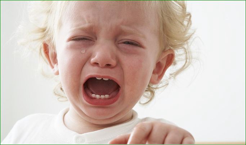 嬰兒尿路感染哭鬧的