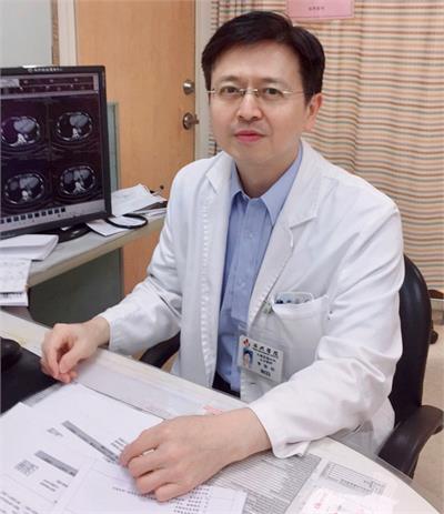 黃啟栓 大腸直腸外科