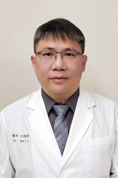 沈德群