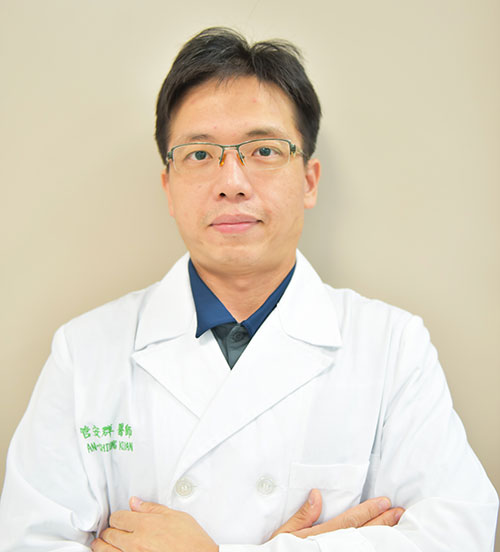 管安群