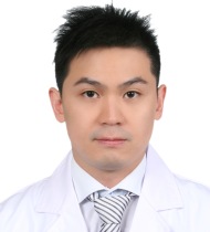 李偉誠
