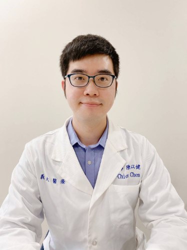 陳以健