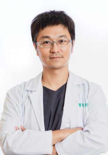吳怡泰