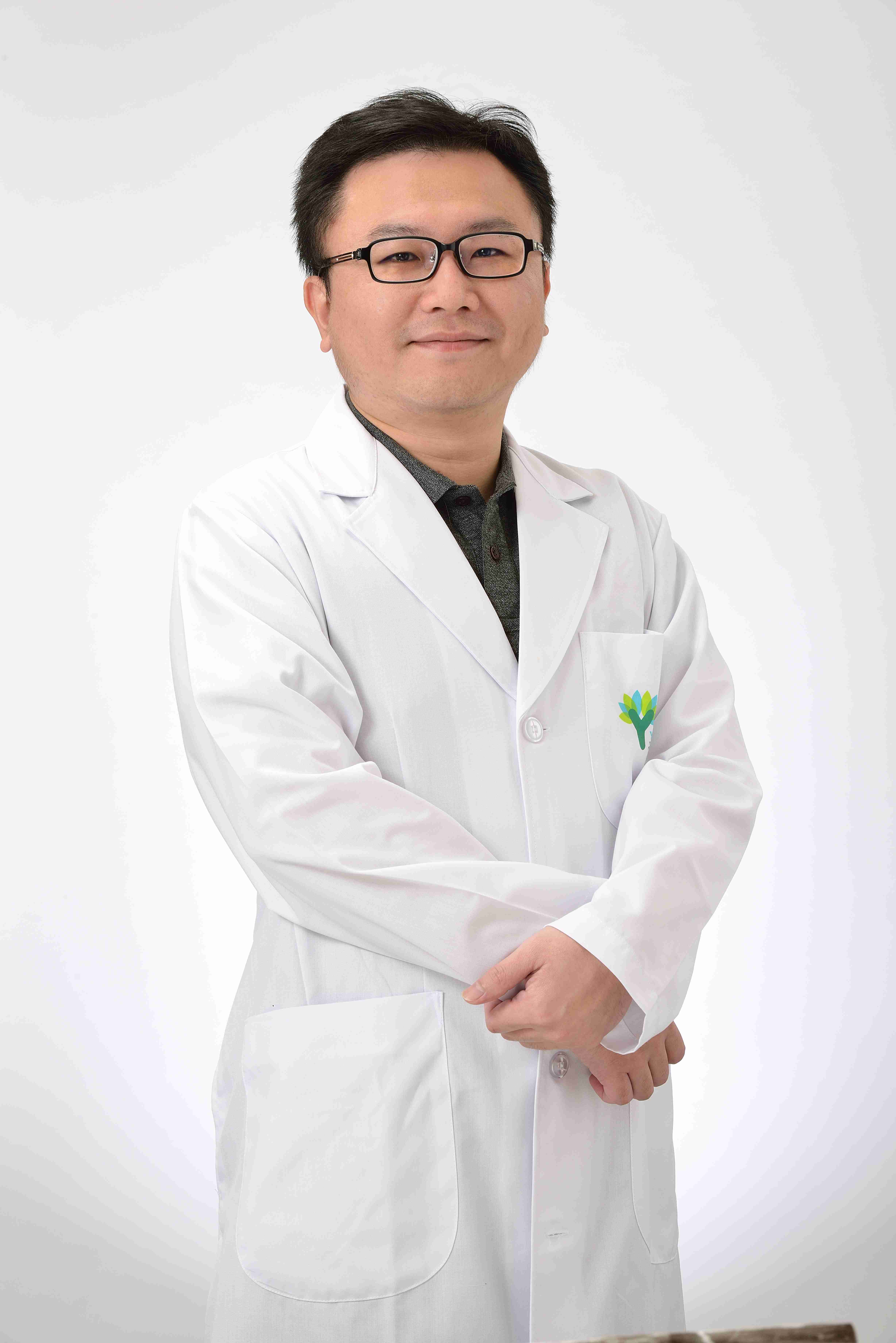 何淵智